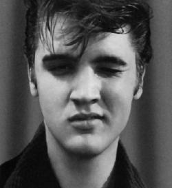 lietometonight:  Elvis Presley - 1955 