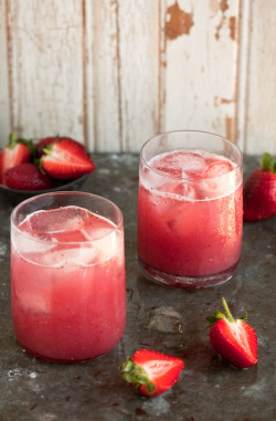 gastrogirl:  strawberry cocktail with coconut water. 