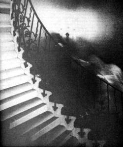 Rev. Ralph Hardy, a retired clergyman from White Rock, British Columbia, took this now-famous photograph in 1966. He intended merely to photograph the elegant spiral staircase (known as the “Tulip Staircase”) in the Queen’s House section of the