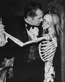 Vincent Price dancing with his favourite girl