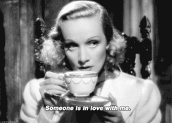  Marlene Dietrich 