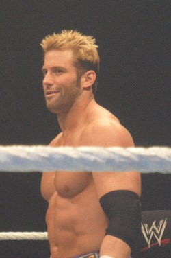 betheyounguk:  Zack Ryder at the WWE Raw house show in Newcastle, England. Read my review of the show here: http://www.betheyoung.co.uk/2012/11/05/wwe-raw-world-tour-metro-radio-arena-newcastle/ 