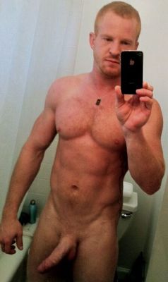 jockoholic:  Blu Kennedy is my god.  I would get on my knees and worship him all fucking day if he asked. 
