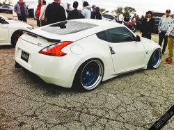 jdmlifestyle:  370z on VSXX Photo By: RamseyFOTO  I want those wheels as a second set to go with my SSR GT-7&rsquo;s so bad.